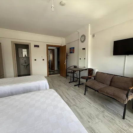 Ulus Hotel *